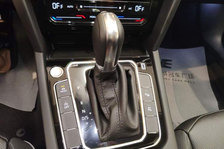 Used Volkswagen FAW-Volkswagen CC 2024 Estate Car 380TSI VarioPak Edition Gear Lever