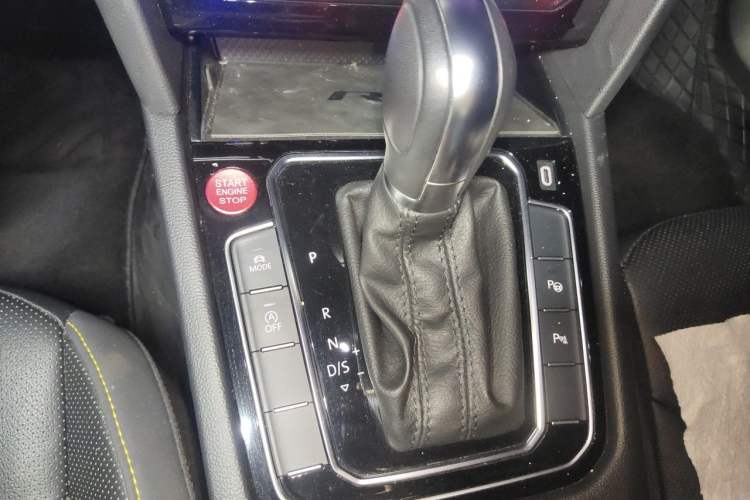 Used Volkswagen FAW-Volkswagen CC 2024 380TSI Striking Edition Gear Lever