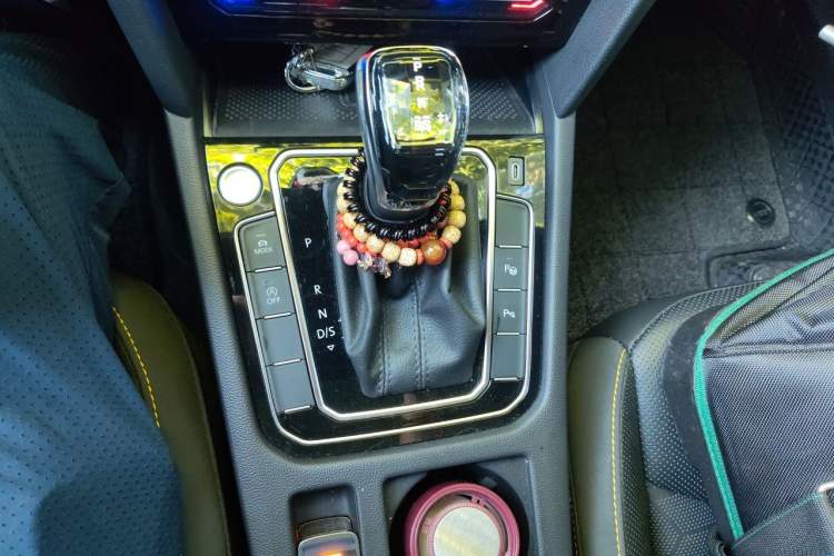 Used Volkswagen FAW-Volkswagen CC 2024 380TSI Striking All-Encompassing Edition Gear Lever