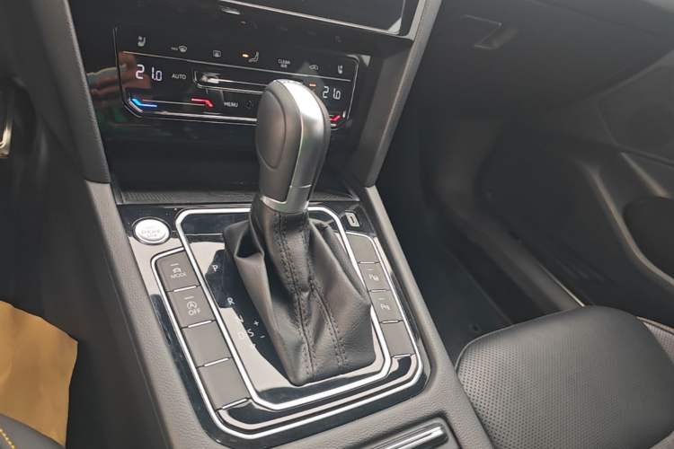 Used Volkswagen FAW-Volkswagen CC 2024 380TSI Striking All-Encompassing Edition Gear Lever
