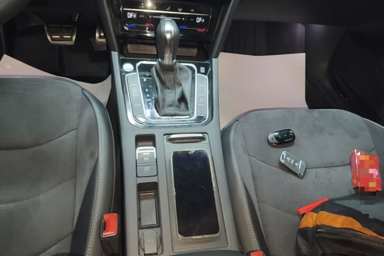 Used Volkswagen FAW-Volkswagen CC 2024 330TSI Ignite Edition Gear Lever
