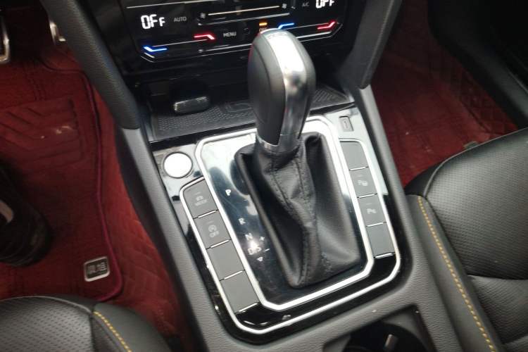 Used Volkswagen FAW-Volkswagen CC 2024 380TSI Striking All-Encompassing Edition Gear Lever
