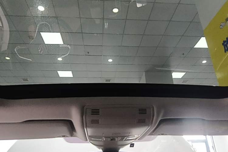 Used Volkswagen FAW-Volkswagen CC 2024 Estate Car 380TSI Hunter's Heart Edition Headliner