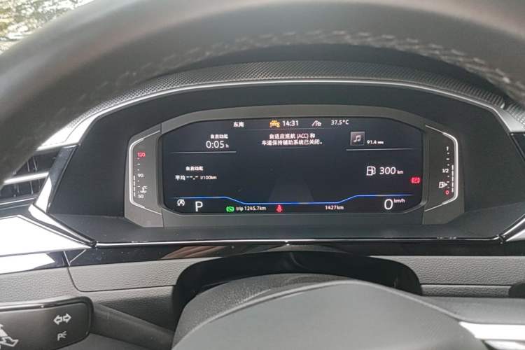 Used Volkswagen FAW-Volkswagen CC 2024 380TSI Striking Edition Instrument Cluster