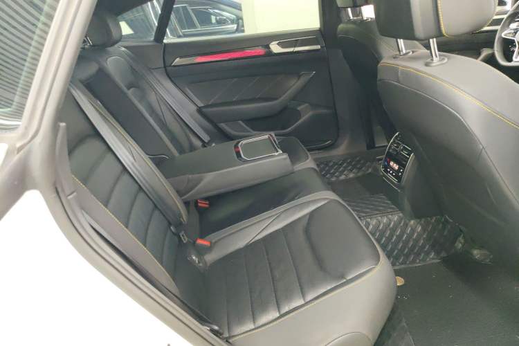 Used Volkswagen FAW-Volkswagen CC 2024 380TSI Striking Edition Interior 1