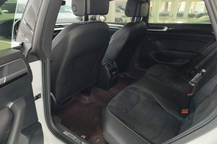 Used Volkswagen FAW-Volkswagen CC 2024 330TSI Ignite Edition Interior 1