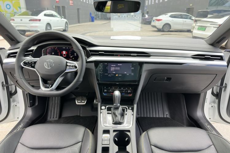 Used Volkswagen FAW-Volkswagen CC 2024 380TSI Striking Edition Interior 1