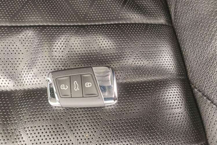 Used Volkswagen FAW-Volkswagen CC 2024 Estate Car 380TSI Hunter's Heart Edition Interior 1