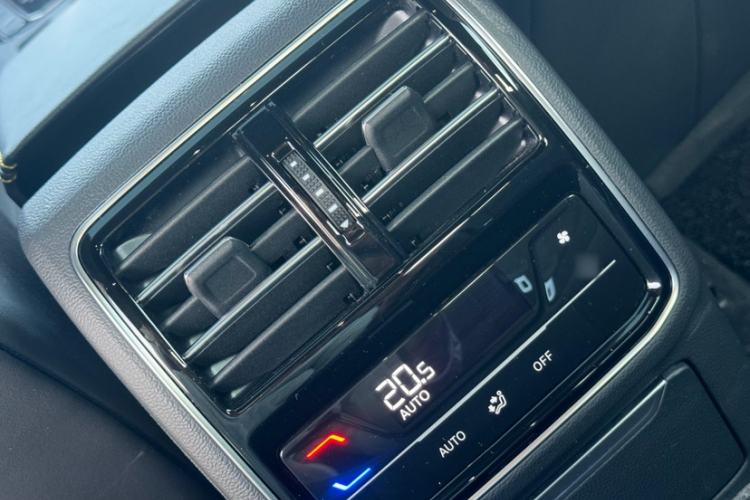Used Volkswagen FAW-Volkswagen CC 2024 380TSI Striking Edition Interior 10