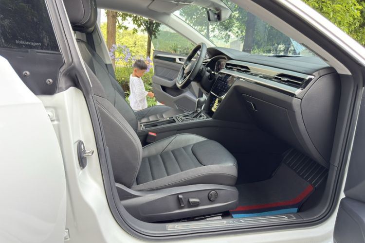 Used Volkswagen FAW-Volkswagen CC 2024 380TSI Striking Edition Interior 11