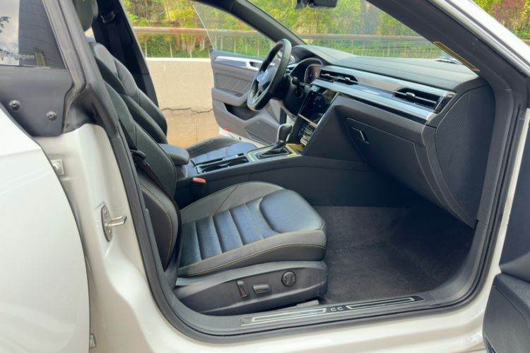 Used Volkswagen FAW-Volkswagen CC 2024 380TSI Striking Edition Interior 11