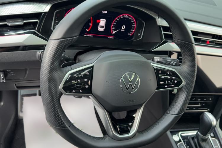 Used Volkswagen FAW-Volkswagen CC 2024 380TSI Striking Edition Interior 2