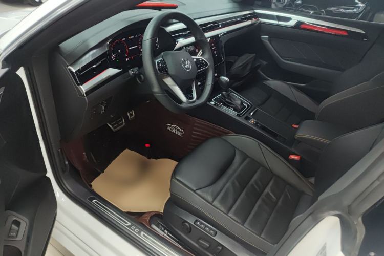 Used Volkswagen FAW-Volkswagen CC 2024 380TSI Striking Edition Interior 3