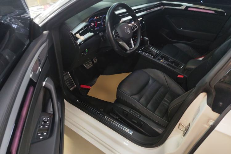 Used Volkswagen FAW-Volkswagen CC 2024 380TSI Striking Edition Interior 3