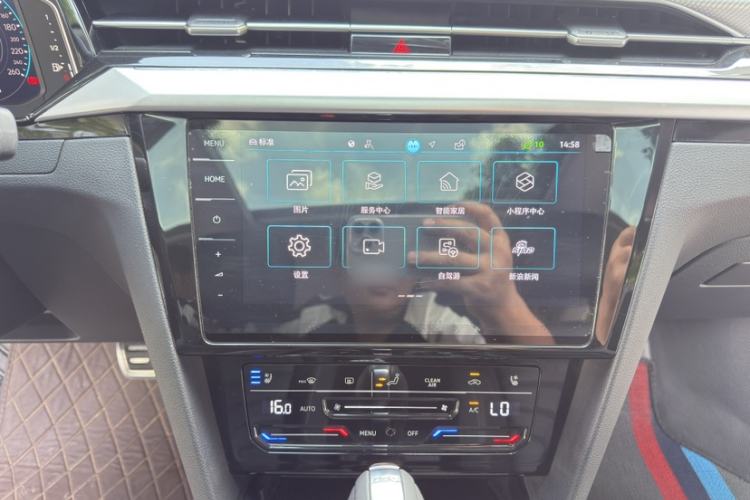 Used Volkswagen FAW-Volkswagen CC 2024 380TSI Striking Edition Interior 4
