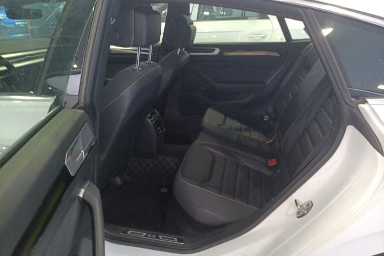 Used Volkswagen FAW-Volkswagen CC 2024 380TSI Striking Edition Interior 4