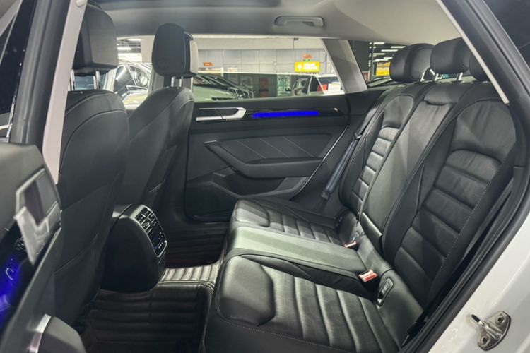 Used Volkswagen FAW-Volkswagen CC 2024 Estate Car 380TSI Hunter's Heart Edition Interior 4