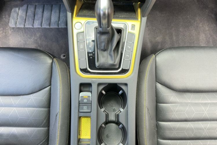 Used Volkswagen FAW-Volkswagen CC 2024 380TSI Striking Edition Interior 5