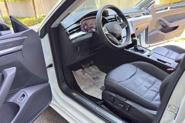 Used Volkswagen FAW-Volkswagen CC 2024 380TSI Striking Edition Interior 6