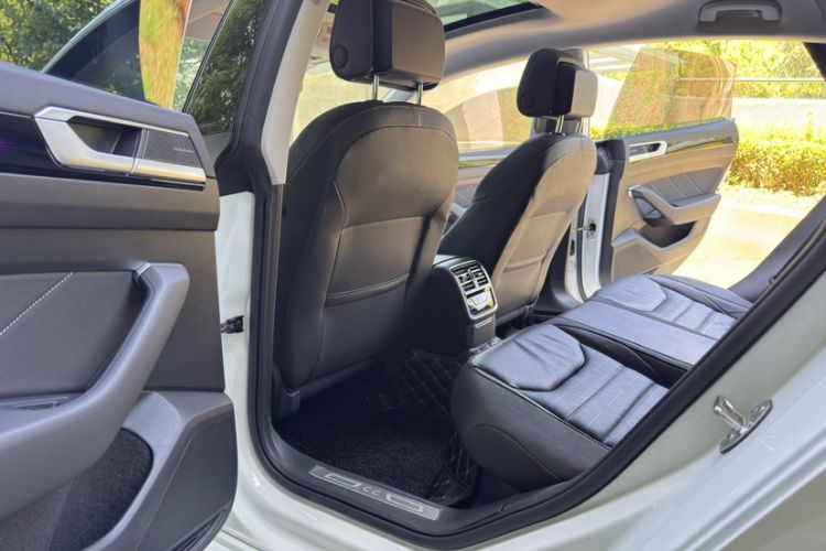 Used Volkswagen FAW-Volkswagen CC 2024 380TSI Striking Edition Interior 7