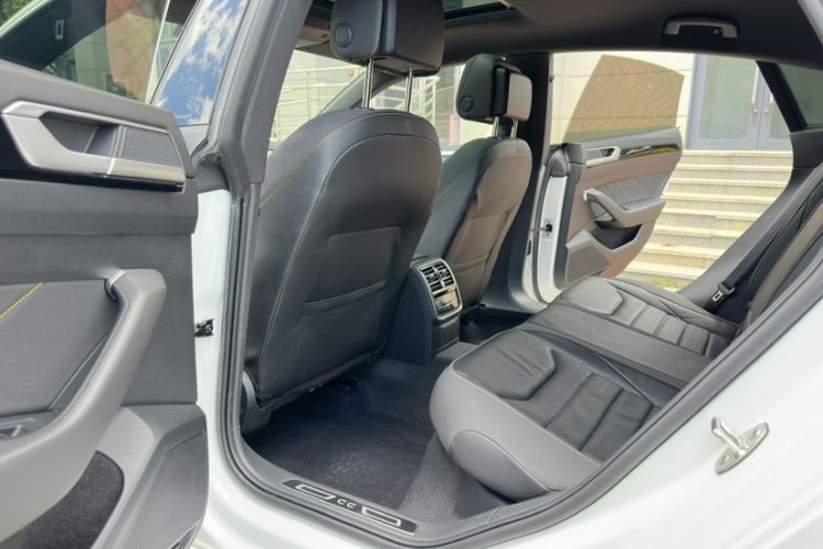 Used Volkswagen FAW-Volkswagen CC 2024 380TSI Striking Edition Interior 7