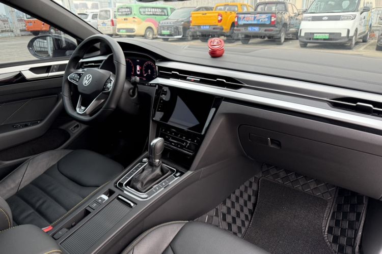 Used Volkswagen FAW-Volkswagen CC 2024 380TSI Striking Edition Interior 9