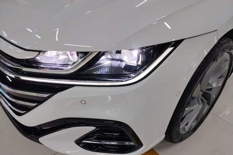 Used Volkswagen FAW-Volkswagen CC 2024 380TSI Striking Edition Left Front Headlight