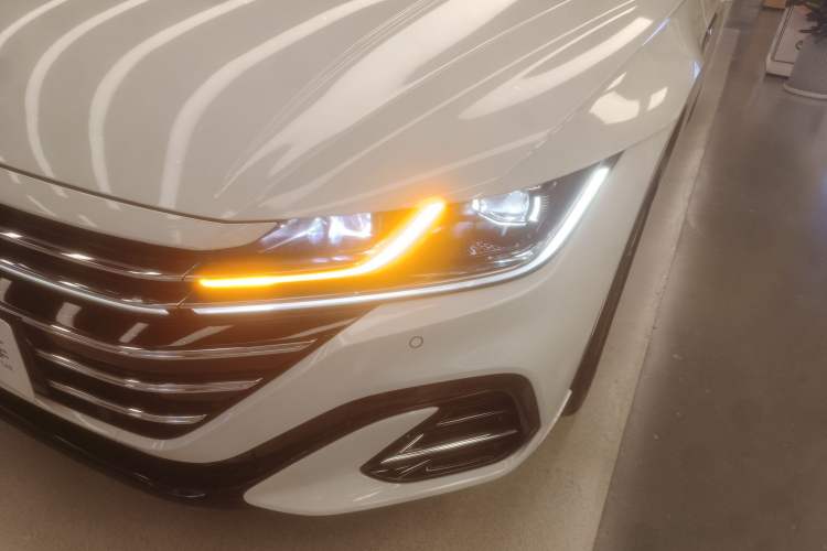 Used Volkswagen FAW-Volkswagen CC 2024 380TSI Striking All-Encompassing Edition Left Front Headlight
