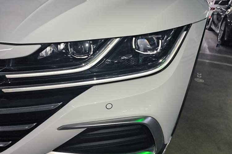 Used Volkswagen FAW-Volkswagen CC 2024 Estate Car 380TSI Hunter's Heart Edition Left Front Headlight