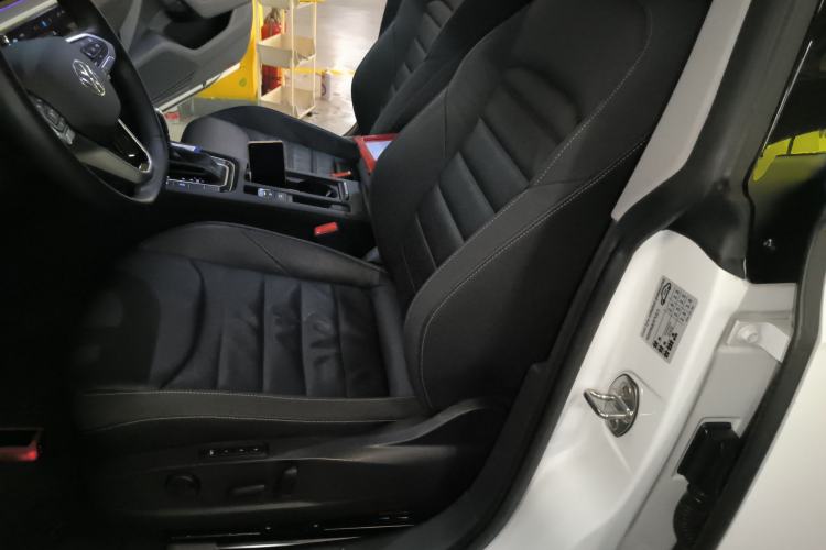 Used Volkswagen FAW-Volkswagen CC 2024 Estate Car 380TSI Hunter's Heart Edition Left Front Seat