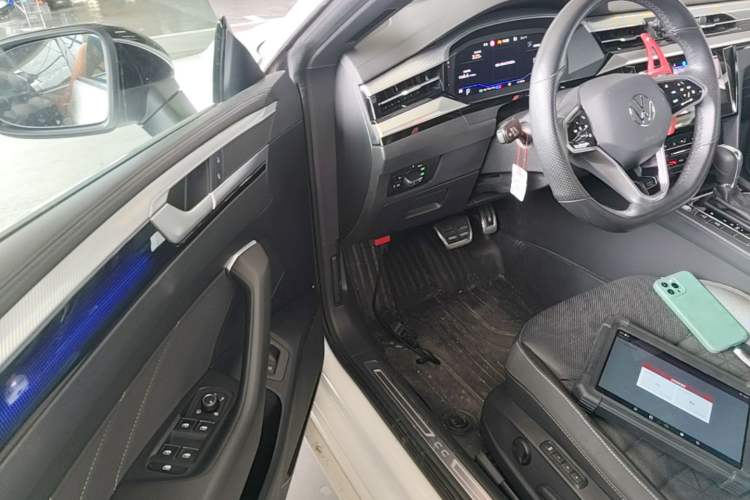 Used Volkswagen FAW-Volkswagen CC 2024 380TSI Striking Edition Left Front Seat