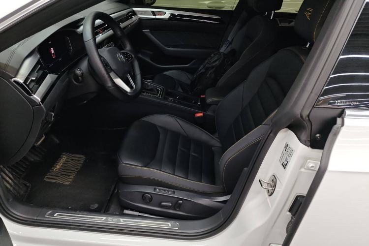 Used Volkswagen FAW-Volkswagen CC 2024 380TSI Striking Edition Left Front Seat
