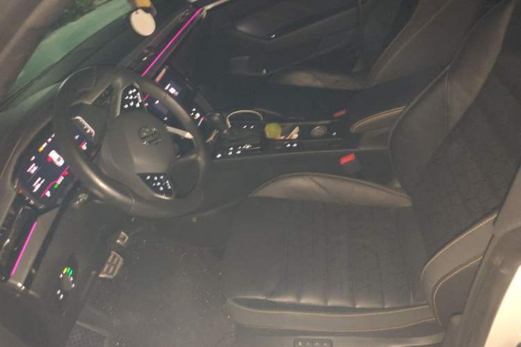 Used Volkswagen FAW-Volkswagen CC 2024 380TSI Striking Edition Left Front Seat