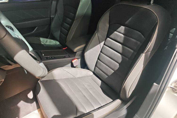 Used Volkswagen FAW-Volkswagen CC 2024 380TSI Striking Edition Left Front Seat