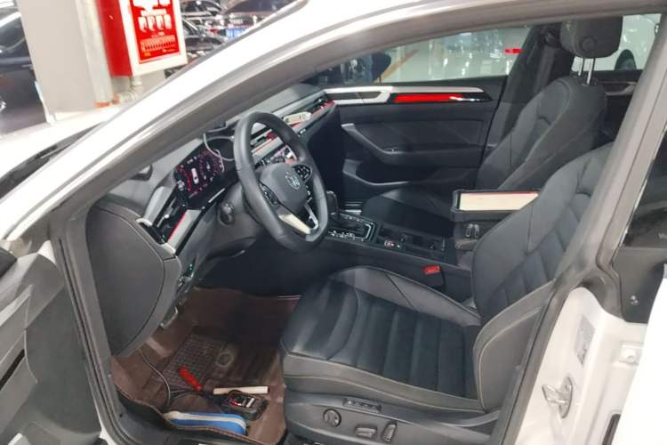 Used Volkswagen FAW-Volkswagen CC 2024 380TSI Striking Edition Left Front Seat