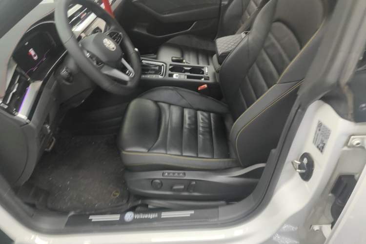 Used Volkswagen FAW-Volkswagen CC 2024 380TSI Striking Edition Left Front Seat