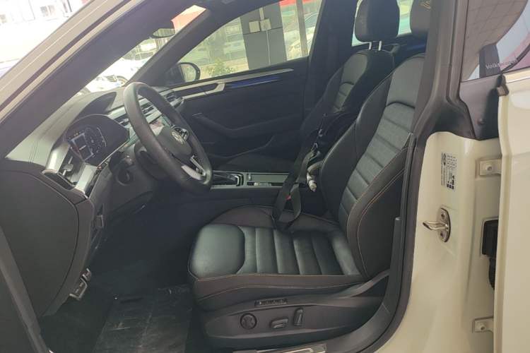 Used Volkswagen FAW-Volkswagen CC 2024 380TSI Striking Edition Left Front Seat