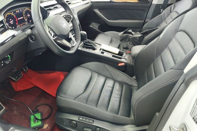 Used Volkswagen FAW-Volkswagen CC 2024 380TSI Striking Edition Left Front Seat