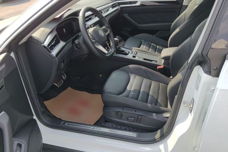 Used Volkswagen FAW-Volkswagen CC 2024 Estate Car 380TSI Hunter's Heart Edition Left Front Seat