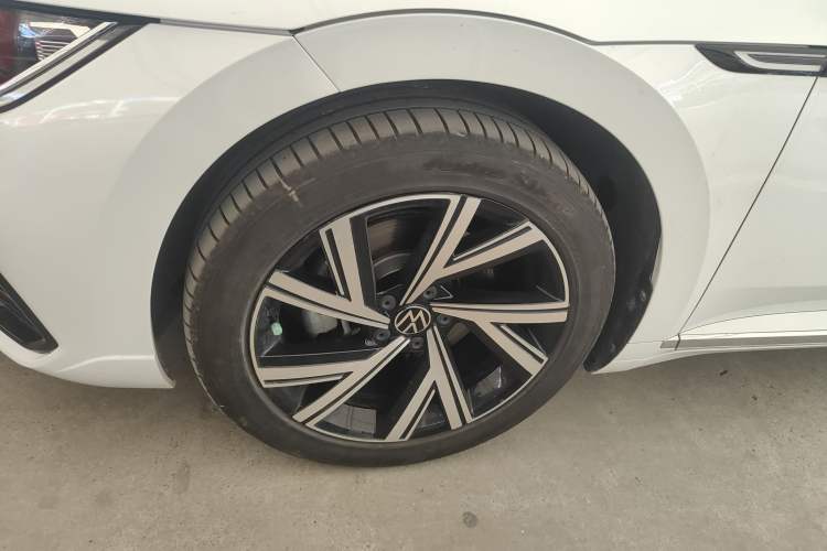 Used Volkswagen FAW-Volkswagen CC 2024 330TSI Ignite Edition Left Front Wheel Hub