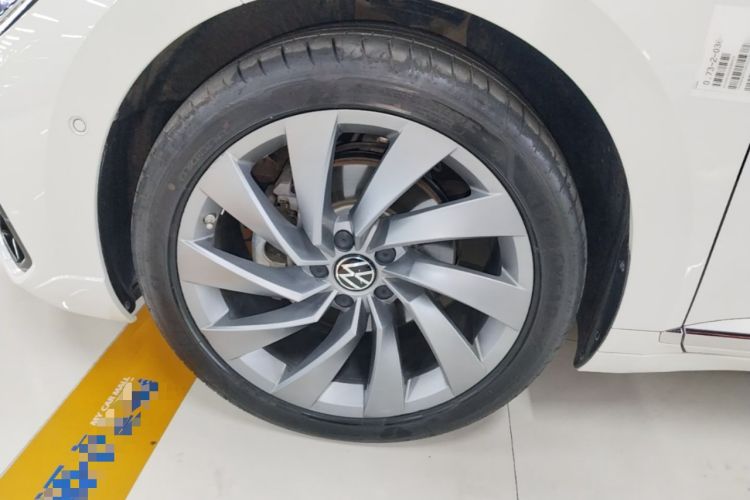 Used Volkswagen FAW-Volkswagen CC 2024 380TSI Striking Edition Left Front Wheel Hub