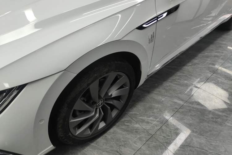 Used Volkswagen FAW-Volkswagen CC 2024 380TSI Striking Edition Left Front Wheel Hub