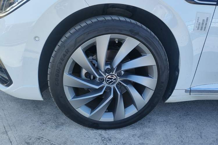 Used Volkswagen FAW-Volkswagen CC 2024 380TSI Striking Edition Left Front Wheel Hub