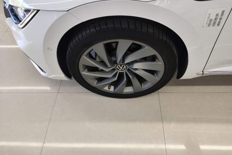 Used Volkswagen FAW-Volkswagen CC 2024 380TSI Striking Edition Left Front Wheel Hub
