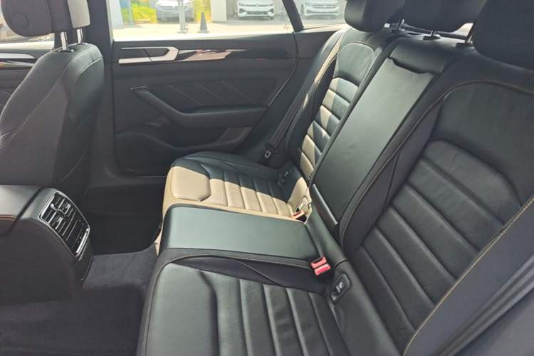 Used Volkswagen FAW-Volkswagen CC 2024 380TSI Striking Edition Left Rear Seat