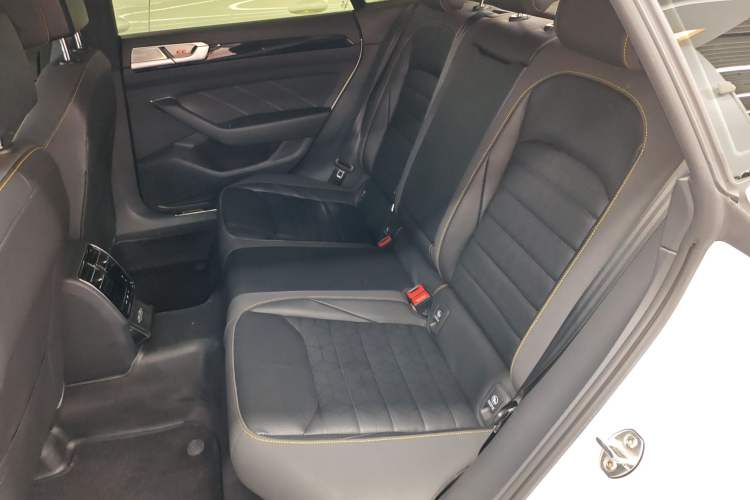 Used Volkswagen FAW-Volkswagen CC 2024 380TSI Striking Edition Left Rear Seat