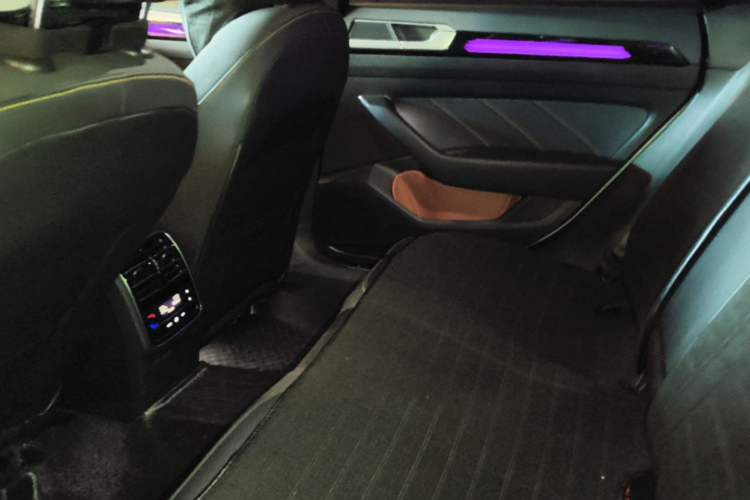Used Volkswagen FAW-Volkswagen CC 2024 380TSI Striking Edition Left Rear Seat