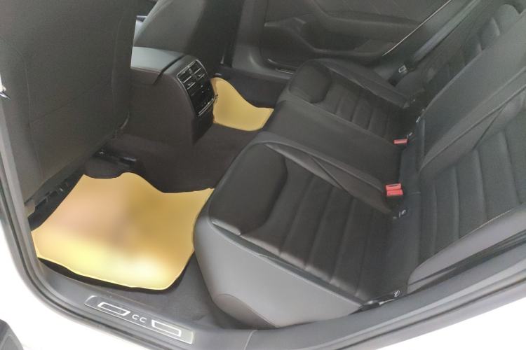 Used Volkswagen FAW-Volkswagen CC 2024 Estate Car 380TSI Hunter's Heart All-Encompassing Edition Left Rear Seat