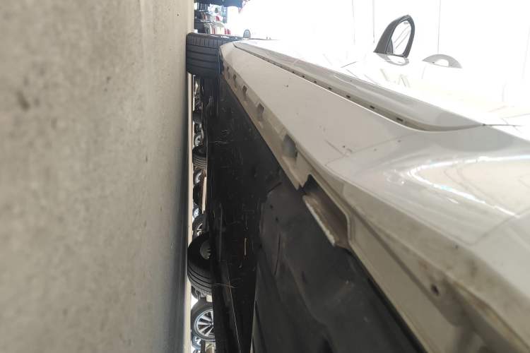Used Volkswagen FAW-Volkswagen CC 2024 330TSI Ignite Edition Left Side Sill