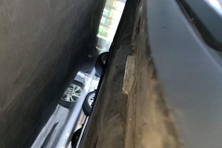 Used Volkswagen FAW-Volkswagen CC 2024 Estate Car 380TSI Hunter's Heart Edition Left Side Sill